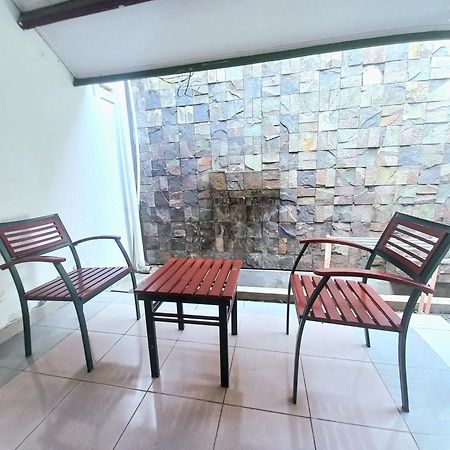 Homestay Jogja Dekat Gembiraloka By Simply Homy ジョグジャカルタ エクステリア 写真